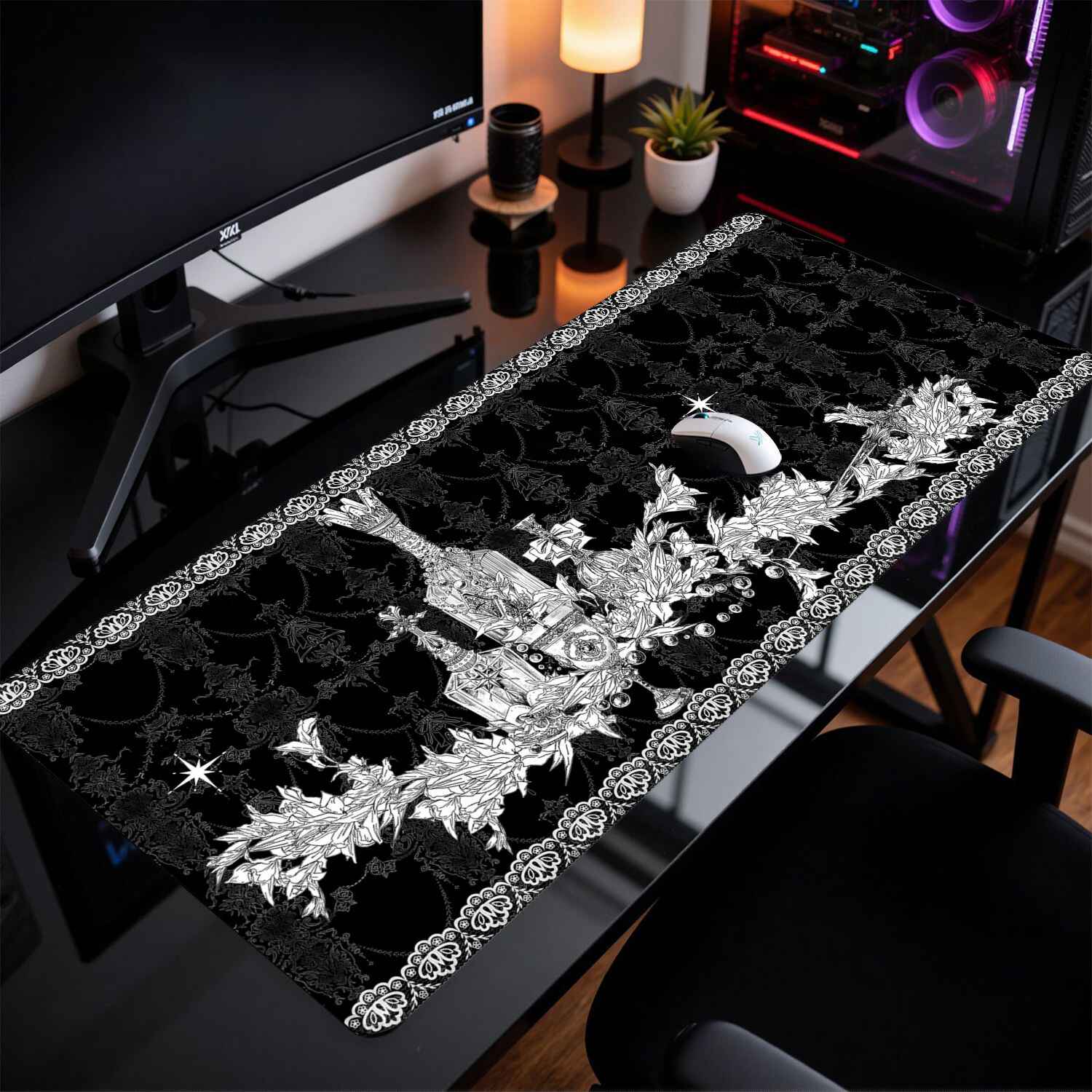 Divine Realm Gothic Building M - đánh giá và giá Desk Setup Dark