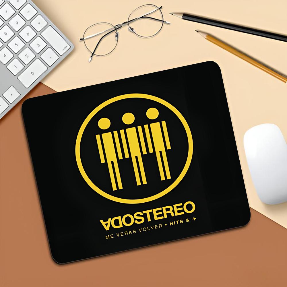 Gustavo Cerati Soda Stereo Mou - đánh giá và giá Desk Setup Anime