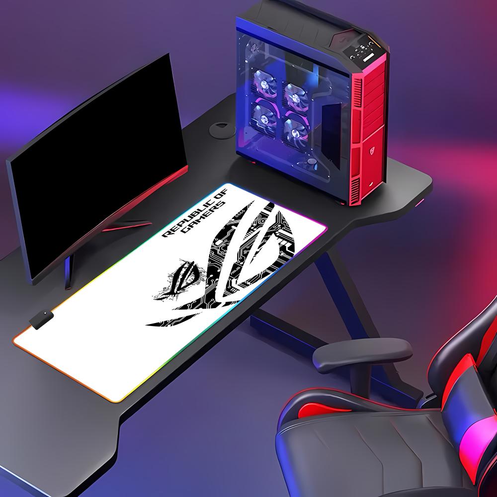 1pc Large Gaming HYBXAXC RGB C - đánh giá và giá Desk Setup Designer